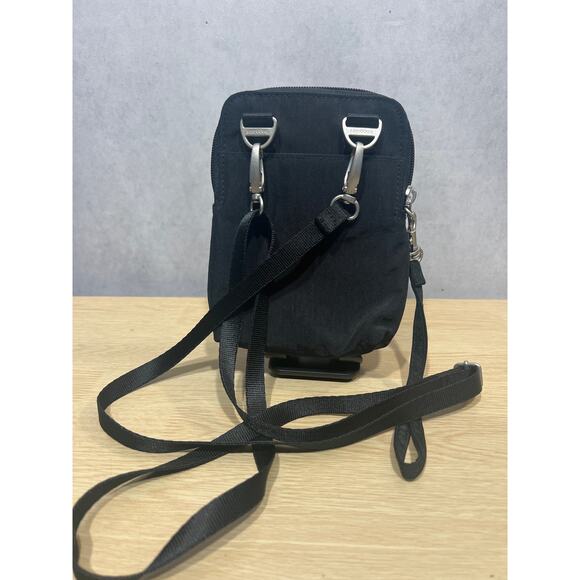 Baggallini Bryant Pouch RFID Anti-Theft Black Crossbody/Waist/Shoulder Bag - Picture 9 of 13